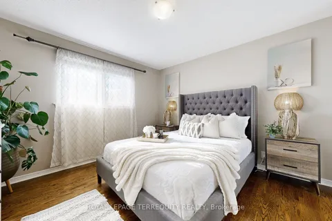 848 Liverpool Road, ON L1W 1S4