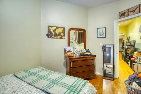 218 Broadview Avenue, ON M4M 2G5