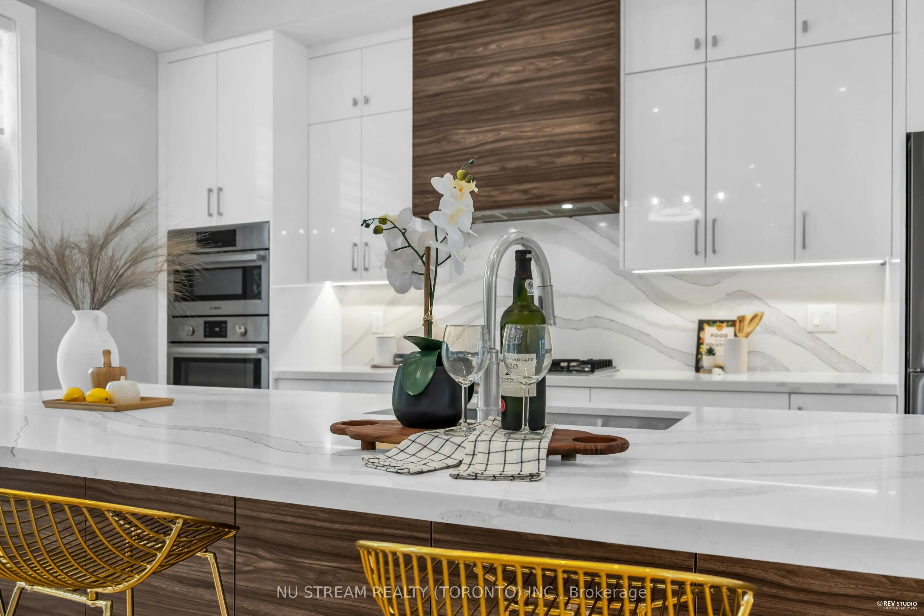 4 Westbourne Avenue, ON M1L 2X9