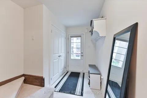 28 Pallock Hill Way, ON L1R 0N5