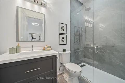 134 Front Street, ON L1N 1A1