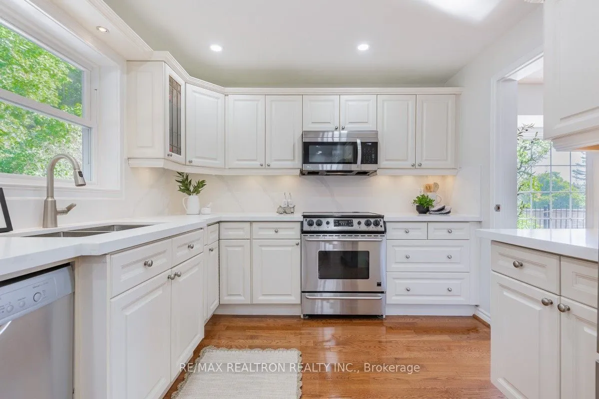 1206 Halsey Lane, ON L1X 1W1