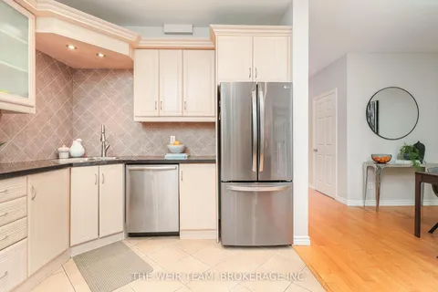 157 Ferris Road, ON M4B 1G7