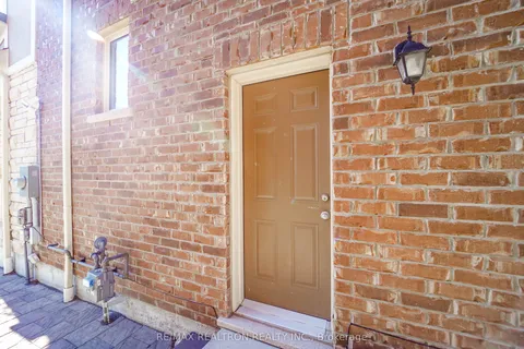 65 Westfield Drive, ON L1P 0E9