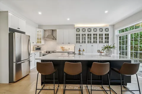 31 Queensplate Drive, ON L9L 2E4