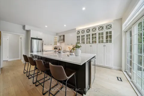 31 Queensplate Drive, ON L9L 2E4