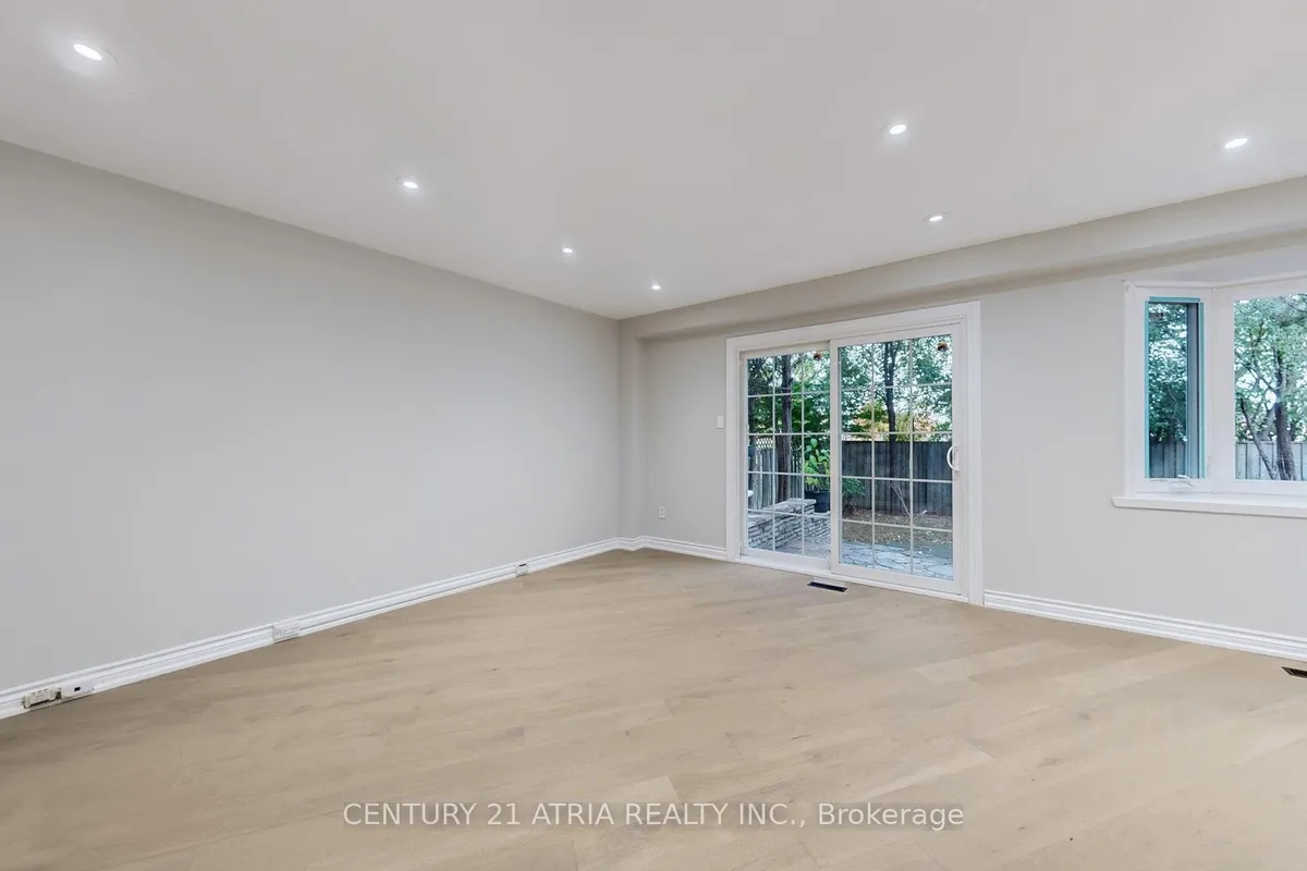 1671 Portland Court, ON L1V 5L5