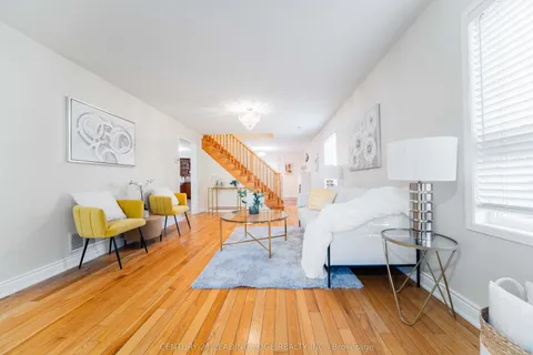 4 Glacier Crescent, ON M1X 2A9