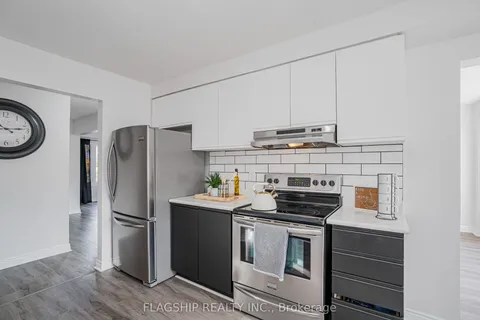 54 George Reynolds Drive, ON L1E 2C9