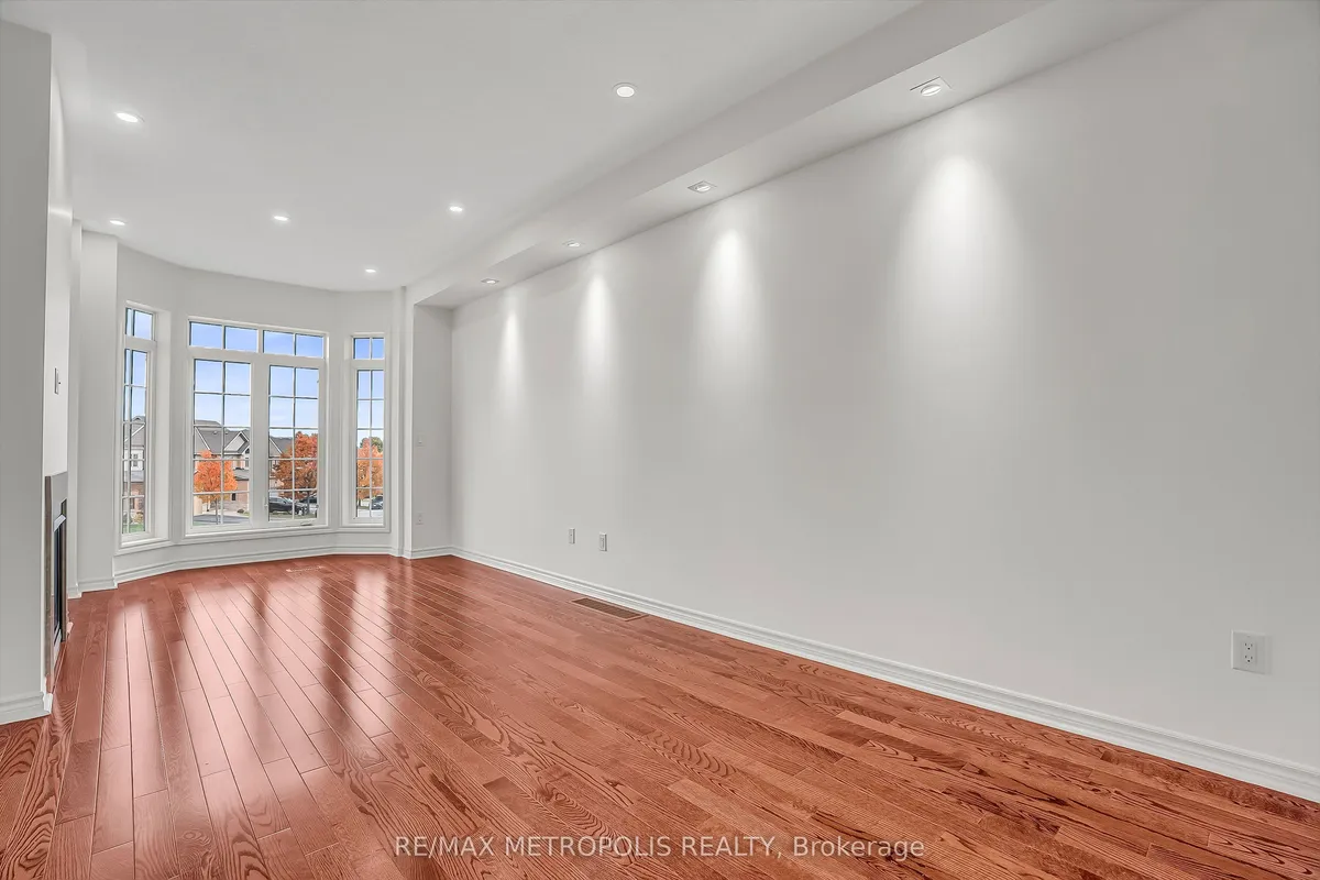 43 Horton Street, ON L1Z 1E3