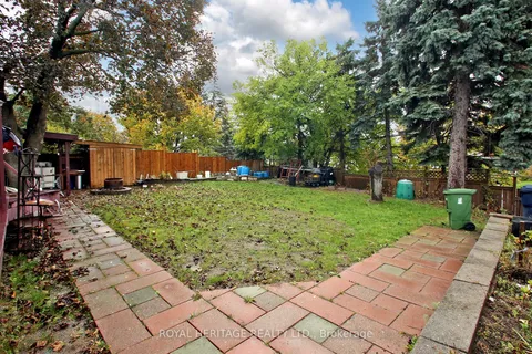 4 Brantwood Drive, ON M1H 2G6