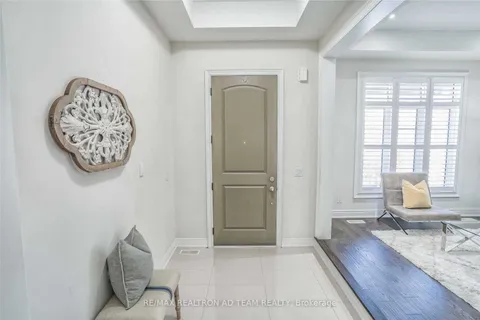 19 Pennine Drive, ON L1P 0C3