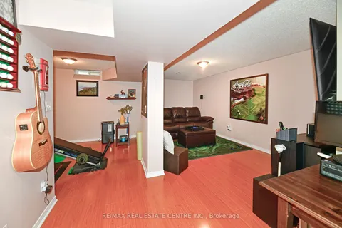 135 Trewin Lane, ON L1C 4X3