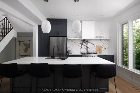 5 Wembley Drive, ON M4L 3C9