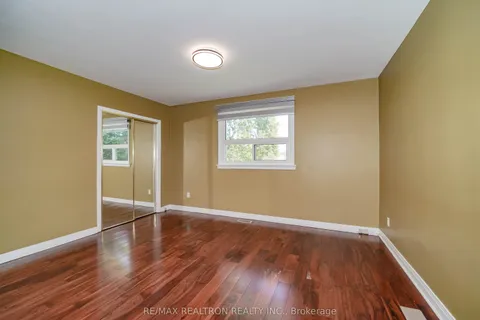 31 Tedford Drive, ON M1R 1M2