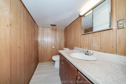 31 Tedford Drive, ON M1R 1M2