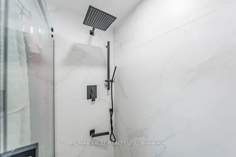 21 Brimstone Crescent, ON M1V 3C8