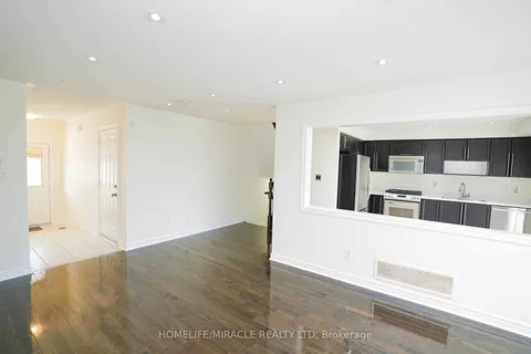 15 Atherton Avenue, ON L1T 4Y3