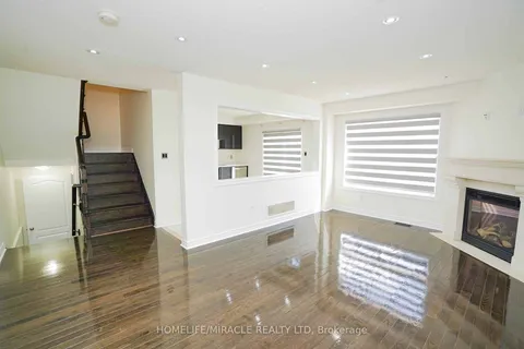 15 Atherton Avenue, ON L1T 4Y3