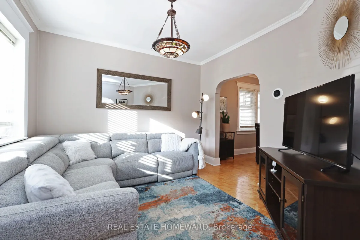 179 Woodfield Road, ON M4L 2W8