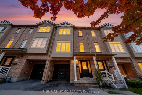 48 Curran Hall Crescent, ON M1G 0A2