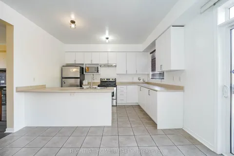 48 Curran Hall Crescent, ON M1G 0A2