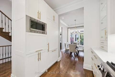 64 Wheeler Avenue, ON M4L 3V2