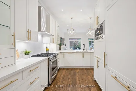 64 Wheeler Avenue, ON M4L 3V2