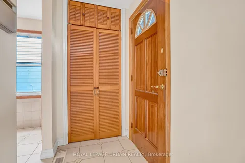 55 Merritt Road, ON M4B 3K4