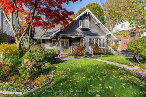 6 Bracken Avenue, ON M4E 1N2