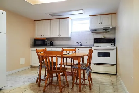 3 Saugeen Crescent, ON M1K 3M8