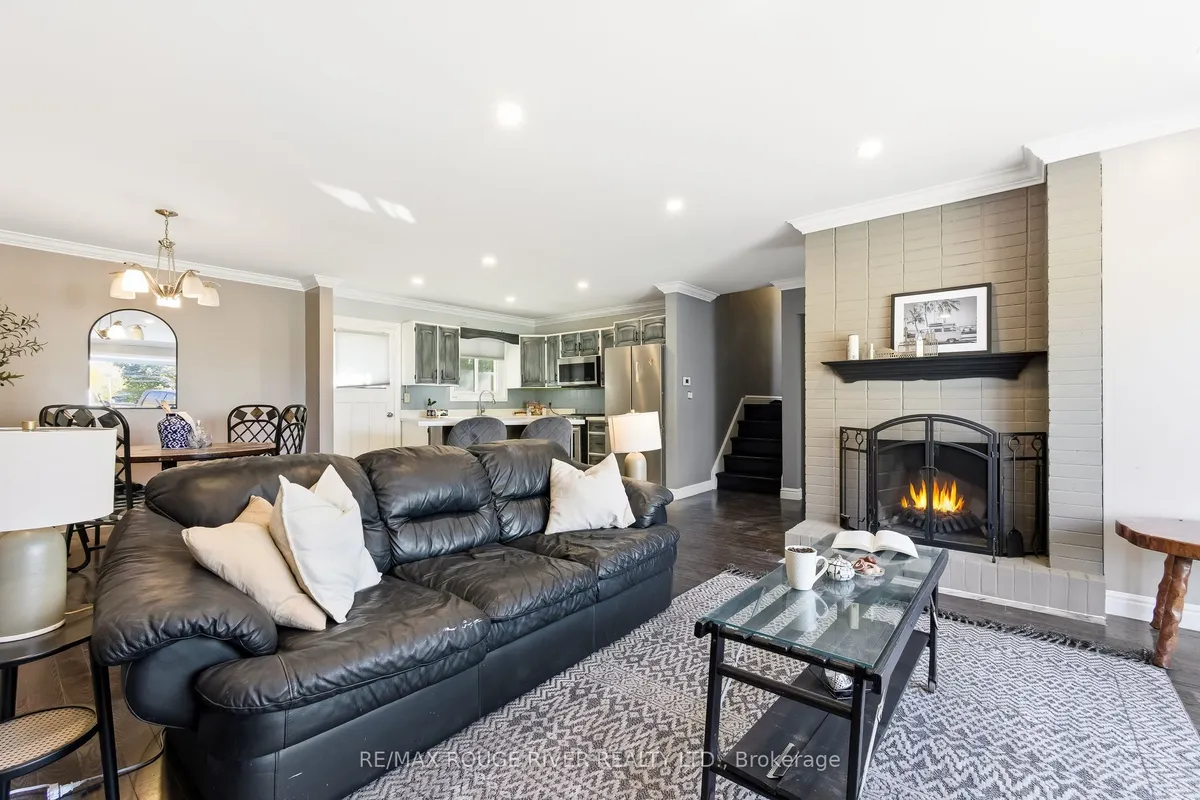 369 Glendale Avenue, ON L1J 3H6