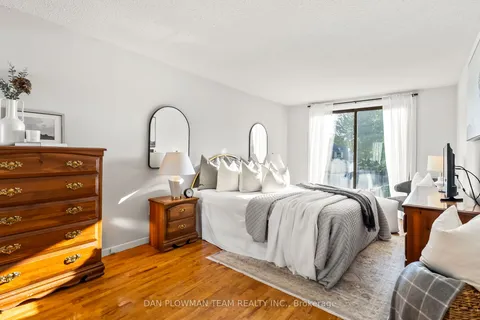 33 Delaney Drive, ON L1T 2K4