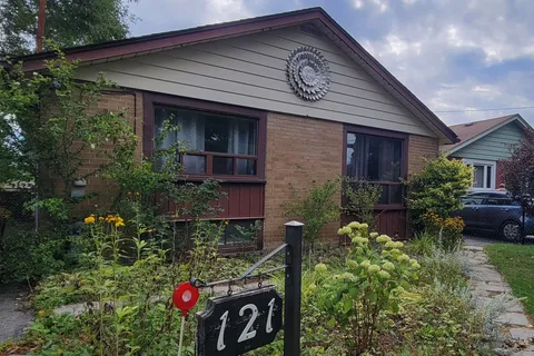 121 Pandora Circle, ON M1H 1V8