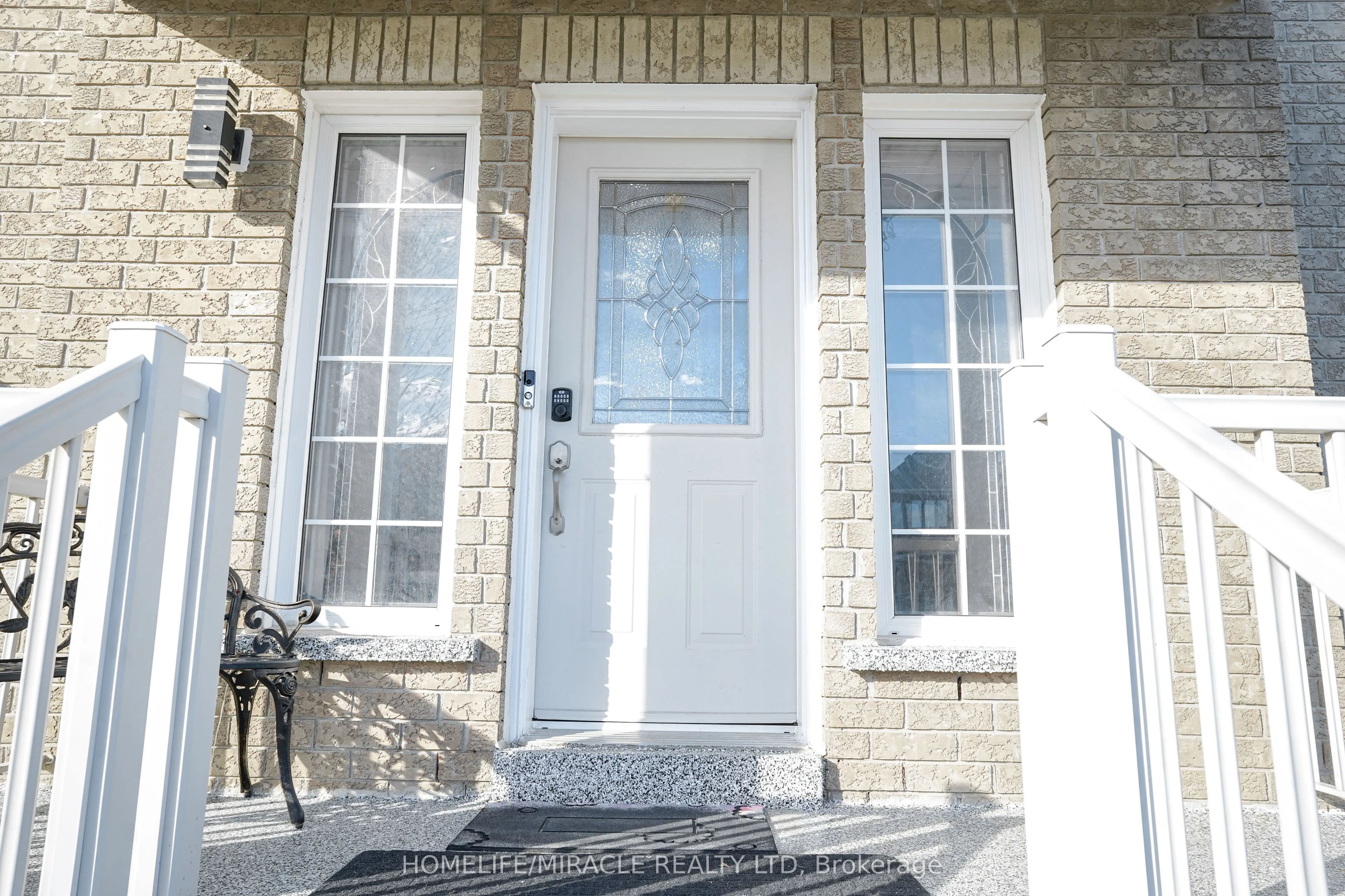 2 Davidson Street, ON L1P 1V7