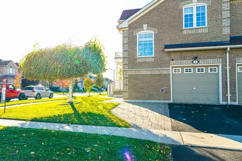 2 Davidson Street, ON L1P 1V7