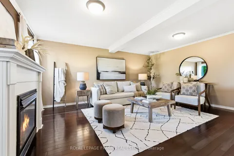 540 Woodmount Crescent, ON L1K 2T1