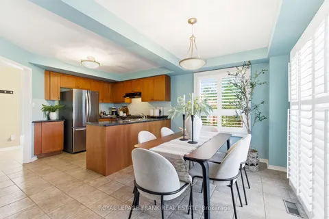 540 Woodmount Crescent, ON L1K 2T1