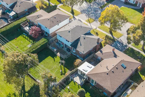 25 Bryant Road, ON L1S 2Y5