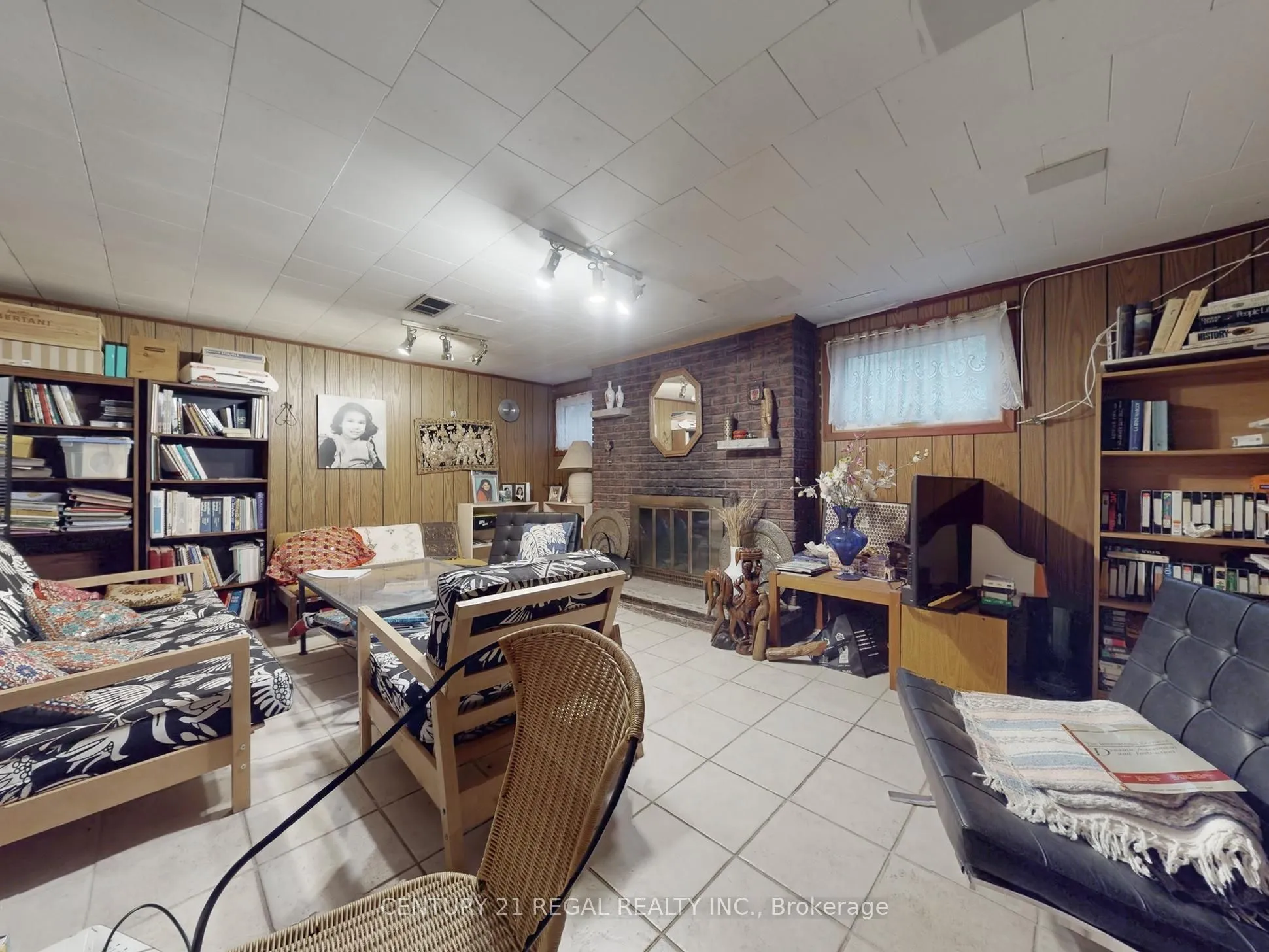 20 West Hill Drive, ON M1E 3T5