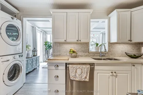 26 George Street, ON L1S 1S5