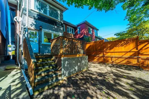 39 Eastwood Road, ON M4L 2C6