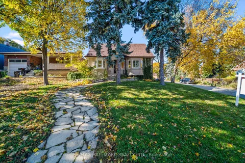 128 Harewood Avenue, ON M1M 2R5