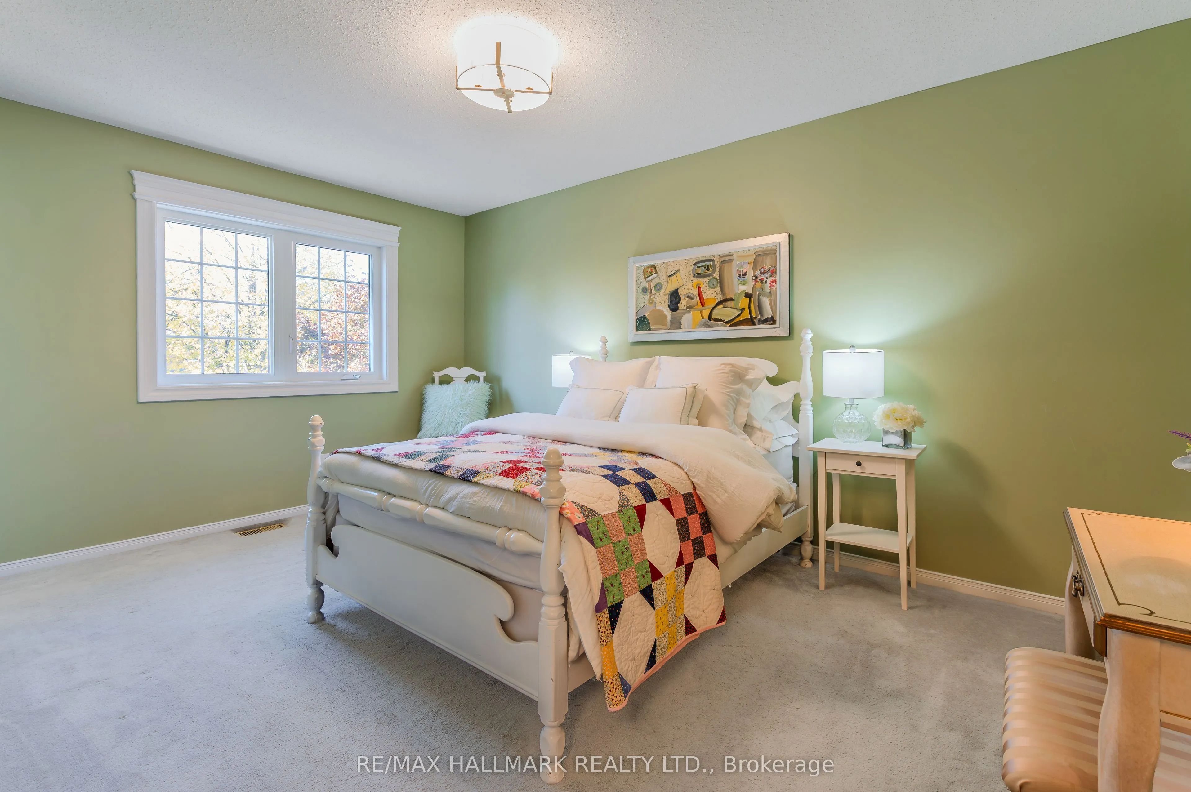 1091 Benton Crescent, ON L1X 1N2