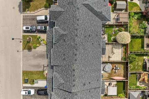 28 Harbourside Drive, ON L1N 0H4