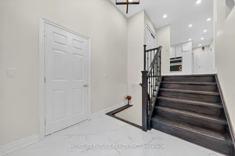 790 Ferndale Street, ON L1J 5L7