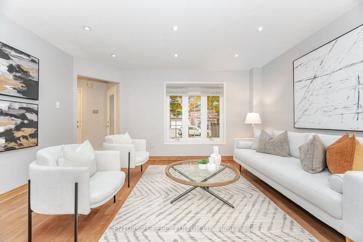 24 Carle Crescent, ON L1T 3T8