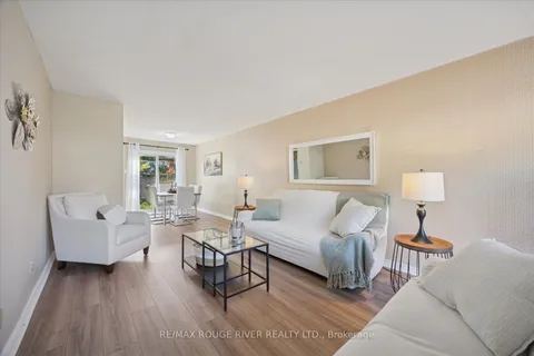 695 Hillcroft Street, ON L1G 2S5