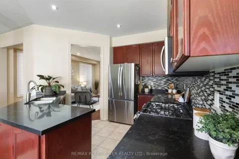 1932 Treetop Way, ON L1V 0B4