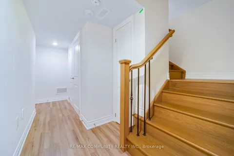 1024 Skyridge Boulevard, ON L1X 0G5